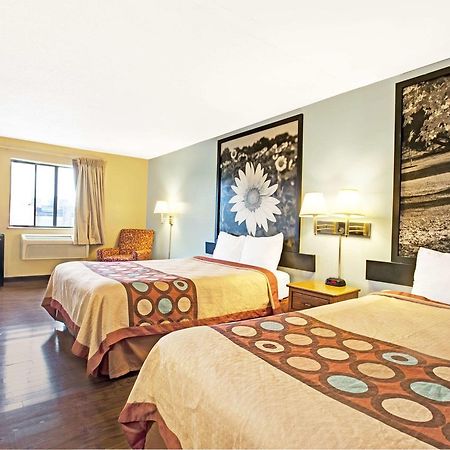 Super 8 By Wyndham Baltimore/Essex Area מראה חיצוני תמונה