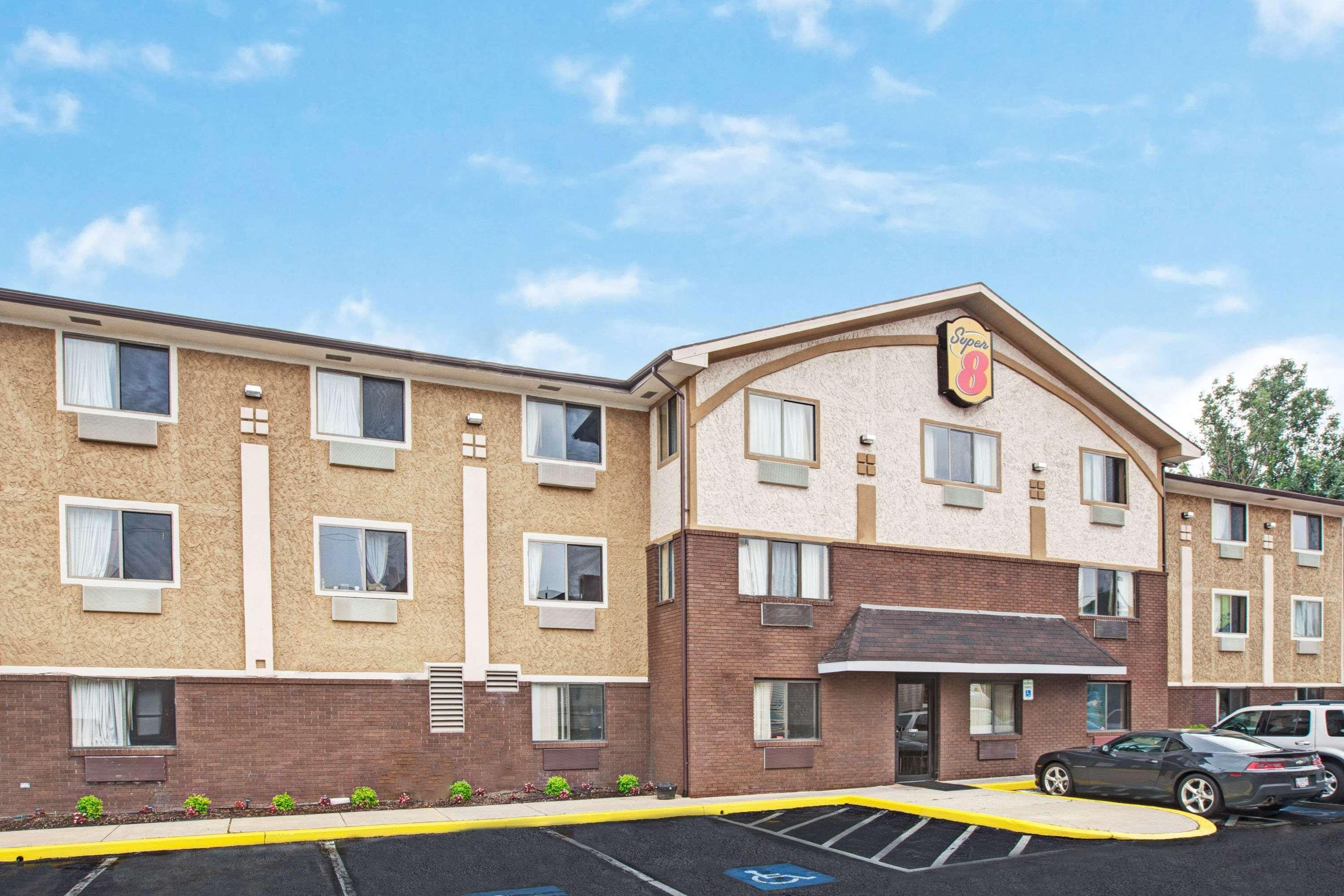 Super 8 By Wyndham Baltimore/Essex Area מראה חיצוני תמונה
