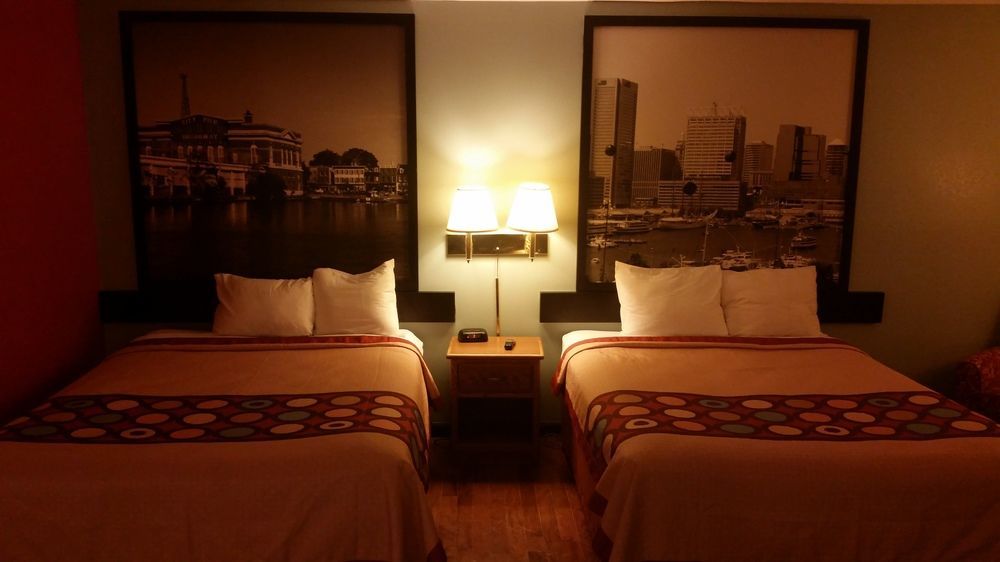 Super 8 By Wyndham Baltimore/Essex Area מראה חיצוני תמונה